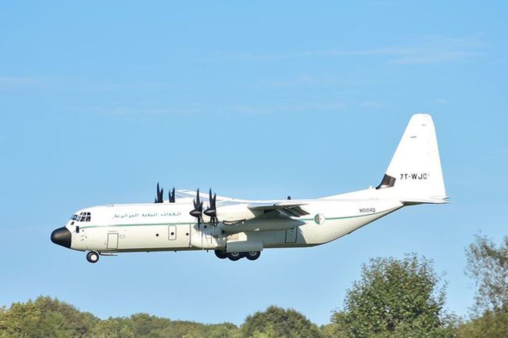 Los C 130J Hercules en la Fuerza Aérea de Argelia Noticias Defensa