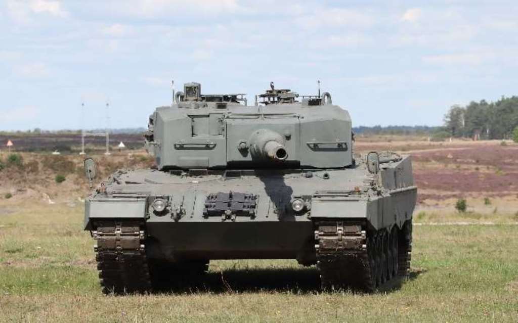 Carros De Combate Leopard 2 A4 Para Eslovaquia Noticias Defensa