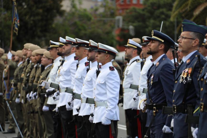 Representación de las Fuerzas Armadas. Foto archivo DIFAS 24.