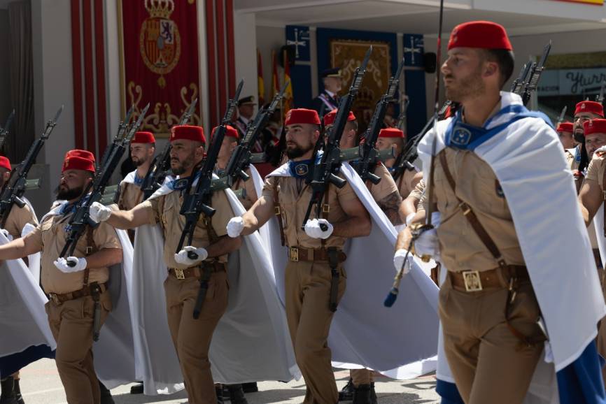 Los Regulares desfilarán con sus vistosos uniformes en el acto central del DIFAS 25. Foto archivo Ministerio de Defensa. DIFAS 24.