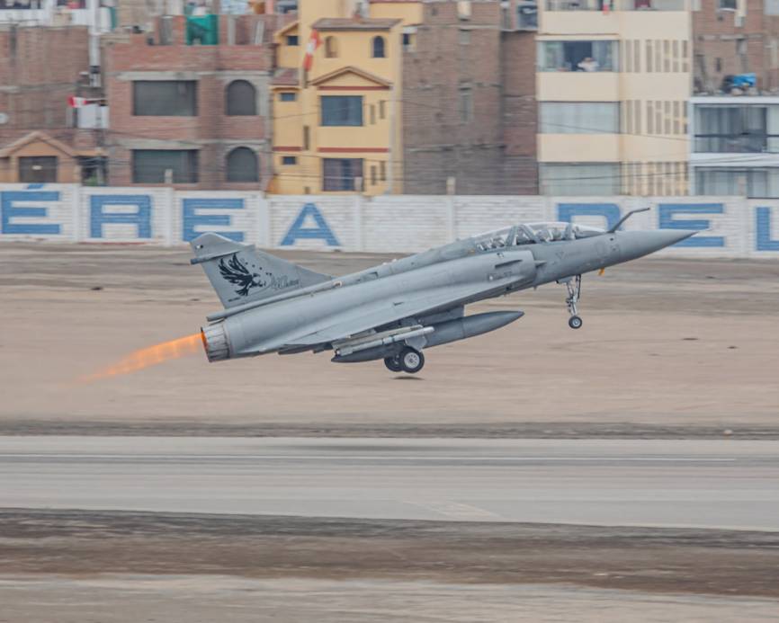 Mirage 2000DP del Grupo Aereo N° 4 (La Joya, Arequipa).