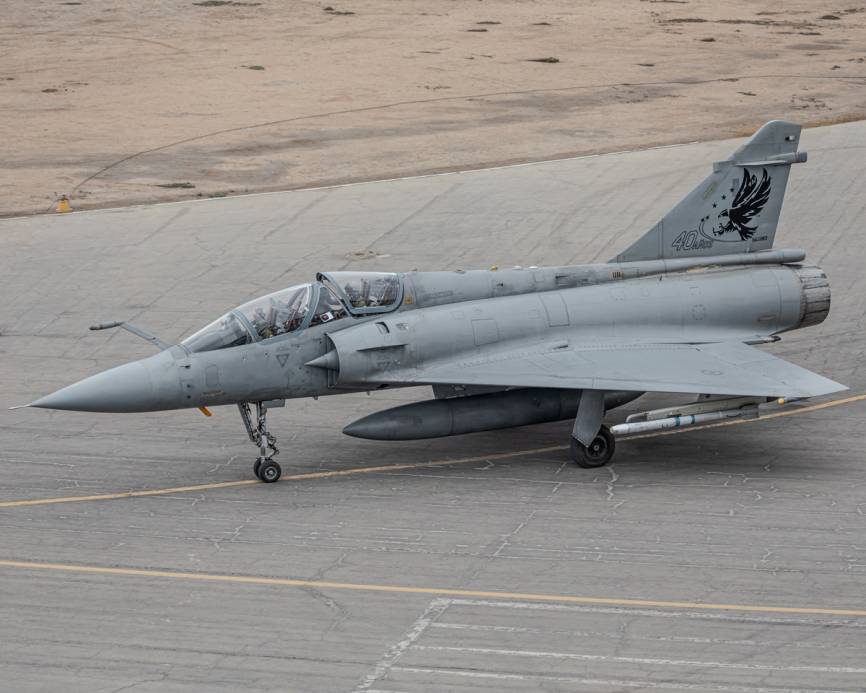 Mirage 2000DP del Grupo Aereo N° 4 (La Joya, Arequipa) con librea conmemorativa por el 40° Aniversario de su incorporación a la Fuerza Aerea.