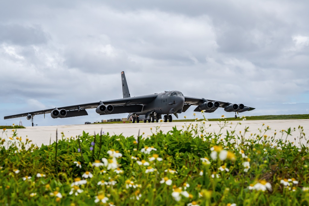 Estados Unidos Despliegue Bombardeos B-52 En Guam Para Hacer Frente ...