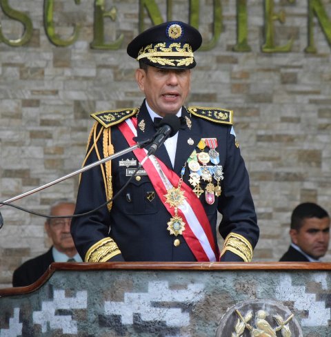 Cambio de mandos y nuevo ministro de Defensa en Guatemala -noticia defensa.com - Noticias ...