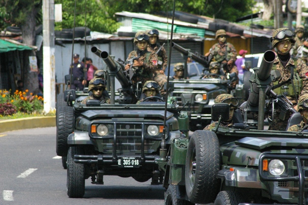 Comida Militar MRE - R.O.P. Blindados (EL Salvador)