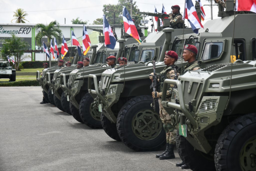 Ejército De República Dominicana Recibe El último Lote De Vamtac St5 Noticias Defensa Centro 7215