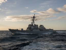 El Bulkeley durante su trayecto de Norfolk a Rota, con parada en las Islas Canarias (US Navy).