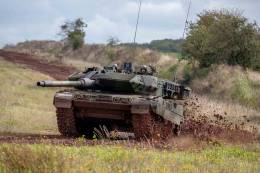 Los Leopard 2A7V van a ser el estndar comn de los carros de combate de Alemania  (Bundeswehr, Marco Dorow)