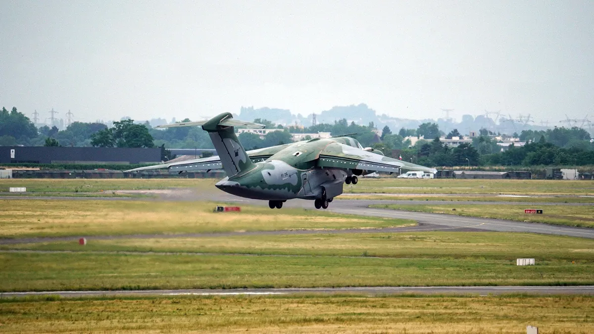 KC-390 en la exhibicin area de Embraer en Paris Air Show 2023. Foto: Embraer