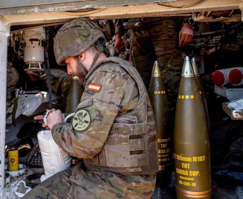 Municin de 155 mm. de la Batera Montelen, integrada en el eFPBGLatvi (Estado Mayor de la Defensa)