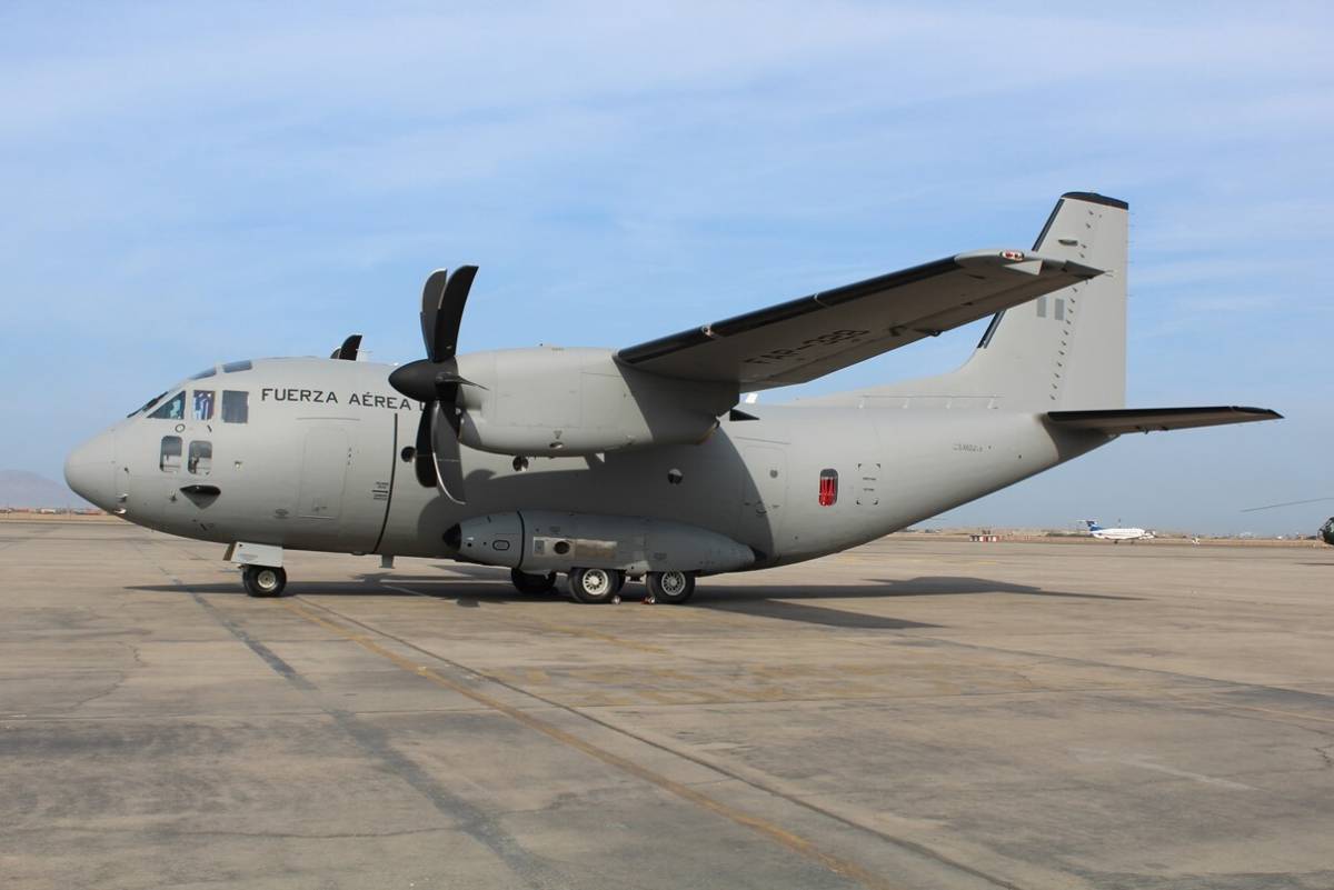 C27-J Spartan de la Fuerza Area del Per.