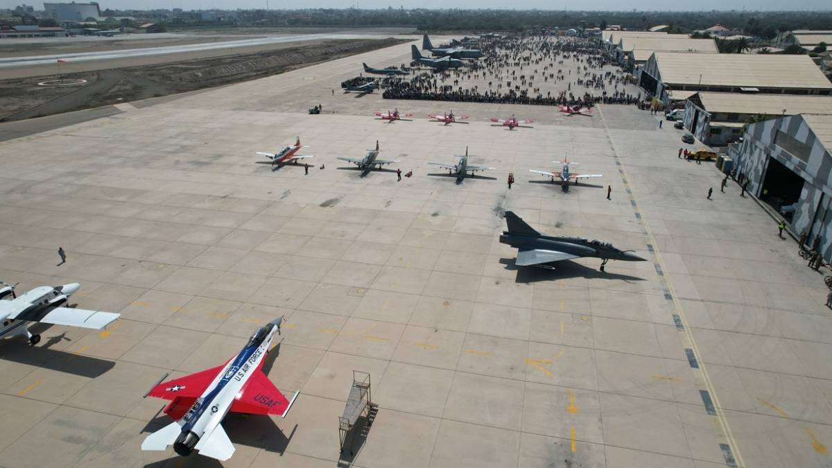 Vista Aerea del Festival Aereo Chiclayo 2024.