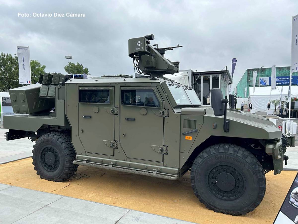 MBDA ha presentado el novedoso concepto Ground Warden sobre un vehculo semiblindado 4x4 Sherpa. (Octavio Dez Cmara)