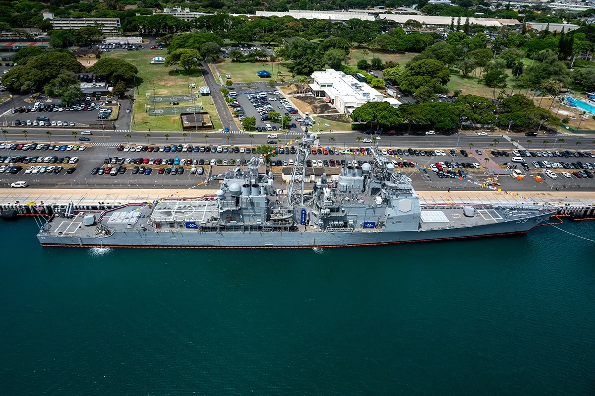 El Crucero de la Clase Ticonderoga USS Princeton (CG-59) de la US Navy. Foto: DIVDS (Defense Visual Information Distribution Service).