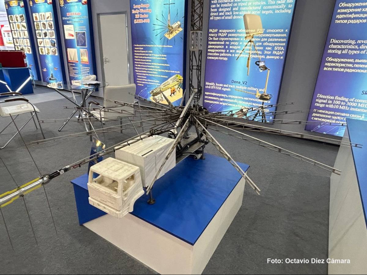 El sistema de deteccin area de largo alcance iran es un complejo equipo emisor y detector basado en ondas de alta frecuencia. (Octavio Dez Cmara)