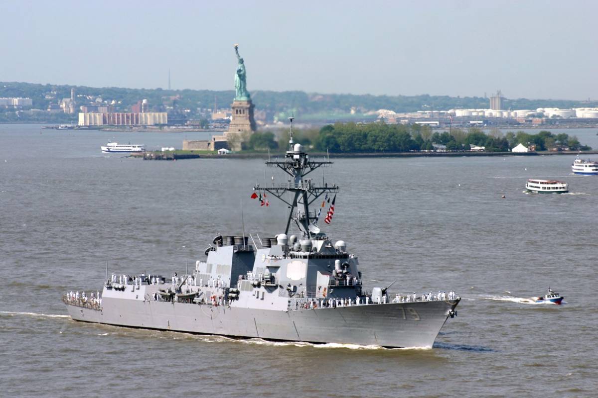 El destructor USS Oscar Austin (DDG 79). (foto US Navy)