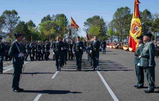 Miles de jvenes espaoles se han decidido por la Guardia Civil y han estado formndose en Baeza y Valdemoro.