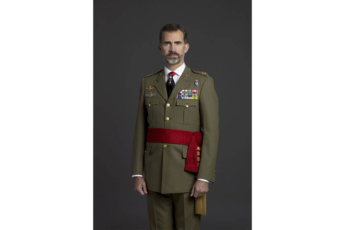 El Rey Felipe VI con uniforme de diario de Capitn General del Ejrcito de Tierra.