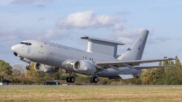 El nuevo Boeing E-7A con los colores de la RAF (foto Ministerio de Defensa britnico)