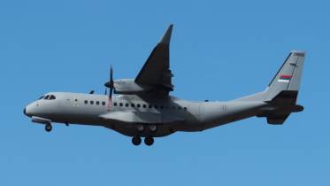 El segundo C295 serbio aterrizando en la base area de Torrejn. (foto Julio Maz Gutierrez)