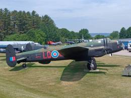 El Avro Lancaster Mark X, expuesto en la CFB Greenwood. (Foto Stephane Andris)