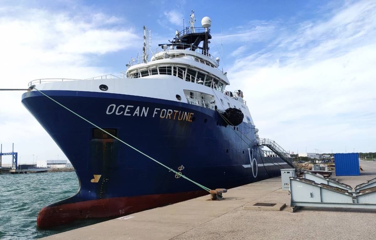 El Ocean Fortune, futuro Cartagena,  atracado en la base naval de Rota. (Foto: Mercedes/defensa.com)