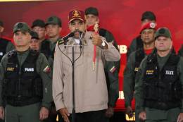 Presidente Nicols Maduro Moros acompaado del Alto Mando Militar. (Foto: Agencia Venezuela News)