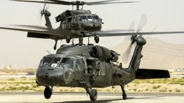 Aviacion del EA pretende reemplazar a sus Bell UH-1H con el Black Hawk.