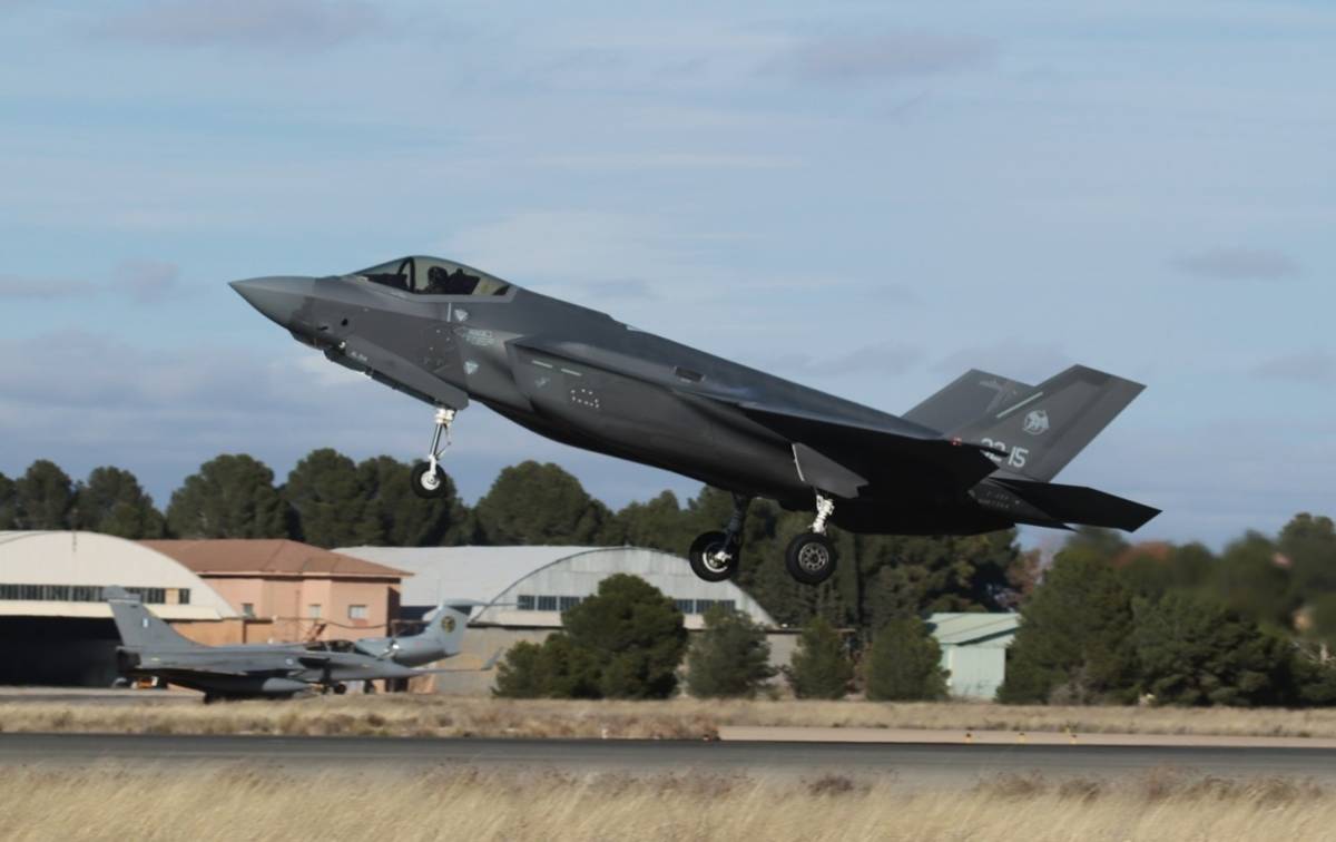 Uno de los F-35 de la Aeronautica Militare italiana, durante la ltima edicin del TLP.  (foto Julio Maiz Gutirrez)