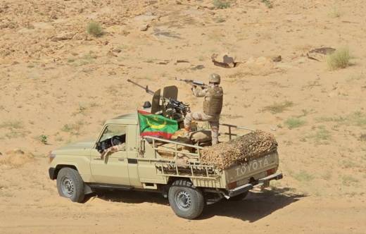 Uno de los Toyota Land Cruiser, armado con ametralladora PKM de 7,62 mm, del Ejrcito de Mauritania participante en el ejercicio. (foto MCANA)    