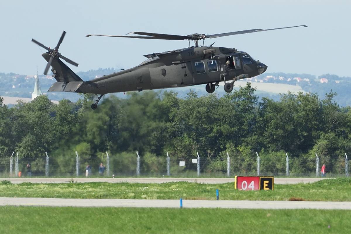 Uno de los actuales UH-60 Black Hawk de la Fuerza Area de Eslovaquia.  (Foto: Boevaya Mashina)