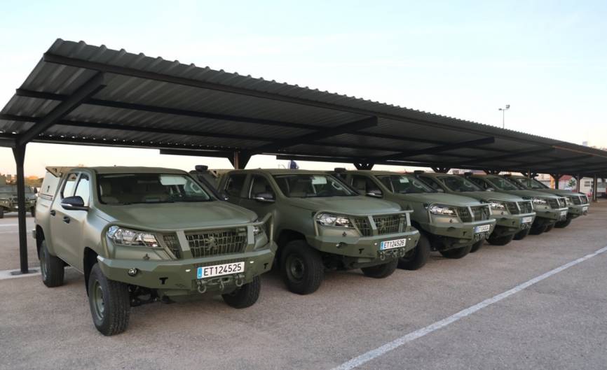 Primer lote de seis 4x4 VMTT entregada por la empresa Iturri al Ejército de Tierra español.