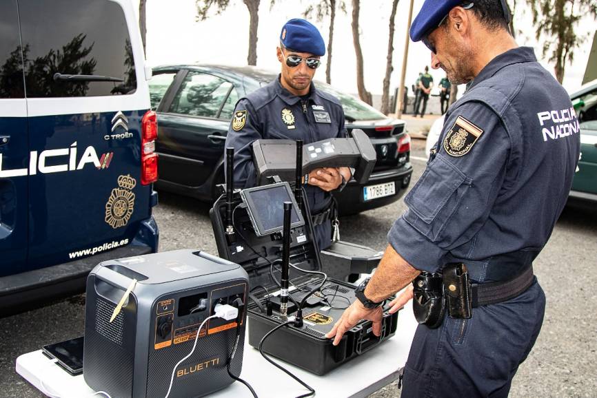 Uno de los sistemas C-UAS desplegados por la Policía Nacional en favor del ‘Eagle Eye 25-03’. (Foto: Antonio Rodríguez Santana)
