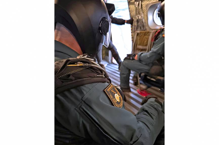 Éste ejercicio permite a sus asistentes el poder realizar saltos desde una importante variedad de plataformas , tanto de ala fija como de ala rotatoria lo que permite realizar un múmero importante de rotaciones en poco tiempo.Es decir, permite acumular un importante número de saltos a los asistentes al ejercicio.