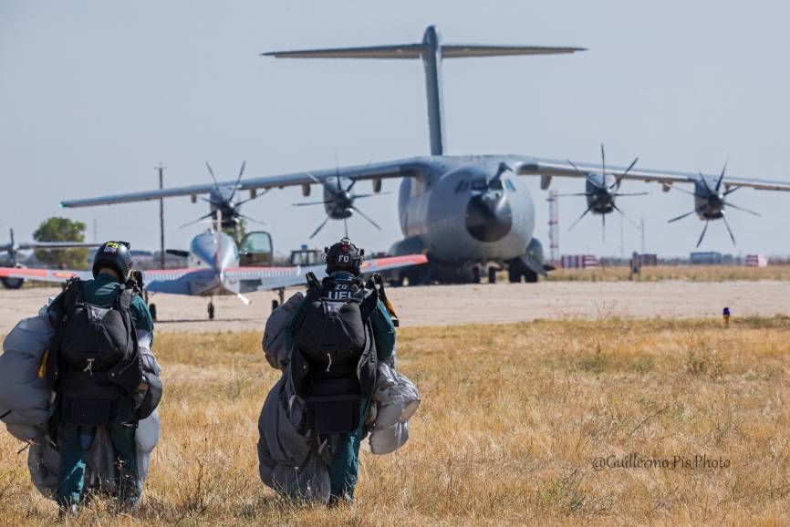 "No es nueva la colaboracíon BRIPAC-UEI , la Unidad ya ha asistido a ejercicios como el Long Precission por ejemplo .No obstante,por motivos organizativos, a veces nos es imposible asistir a todos los ejercicios a los que somos invitados"