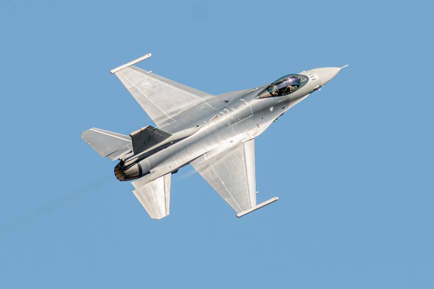 Lockheed Martin F-16C.